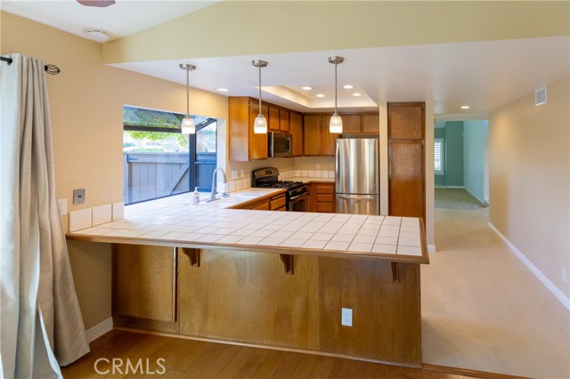 Detail Gallery Image 13 of 44 For 270 Creekwood Ct, Brea,  CA 92821 - 3 Beds | 2 Baths