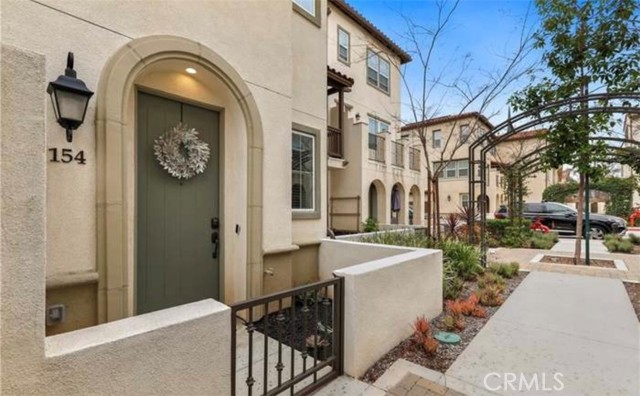 Detail Gallery Image 4 of 8 For 154 Hass Ln, La Habra,  CA 90631 - 2 Beds | 3 Baths