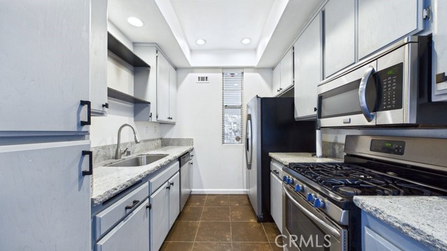 Detail Gallery Image 21 of 30 For 2821 W Avenue K12, Lancaster,  CA 93536 - 2 Beds | 2 Baths