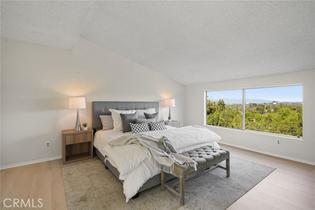 Detail Gallery Image 29 of 64 For 5932 Ellenview Ave, Woodland Hills,  CA 91367 - 5 Beds | 4 Baths