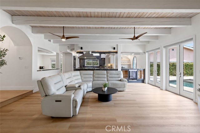 22224 Reynolds Drive, Torrance CA: https://media.crmls.org/medias/7d8200be-17e3-4252-b14c-595315bb1bf3.jpg