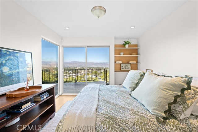 3631 Sunswept Drive, Studio City CA: https://media.crmls.org/medias/7d82b595-6220-4d3b-81ae-0b1b6bea85de.jpg