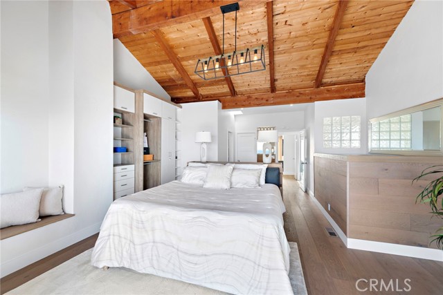 Primary Bedroom, High Ceilings