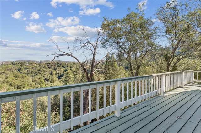 24798 Edelweiss, Crestline, CA 92325