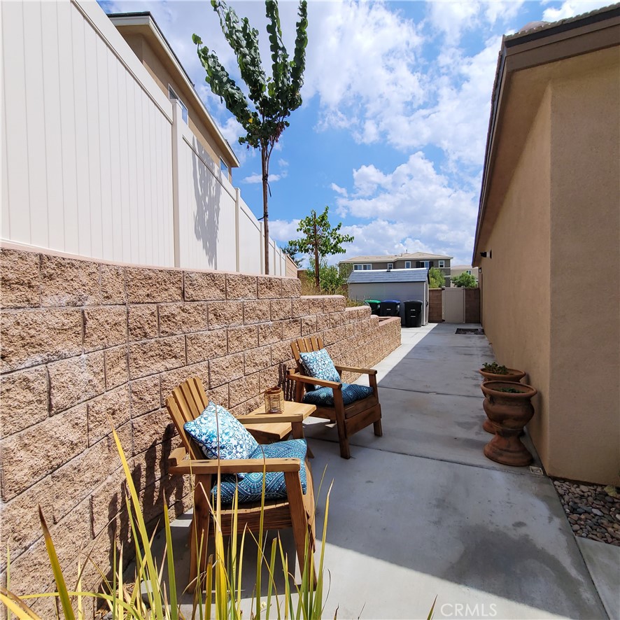 Side Yard Entry from Backyard