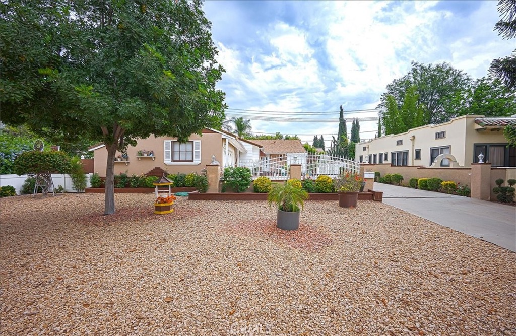5062 Magnolia Avenue