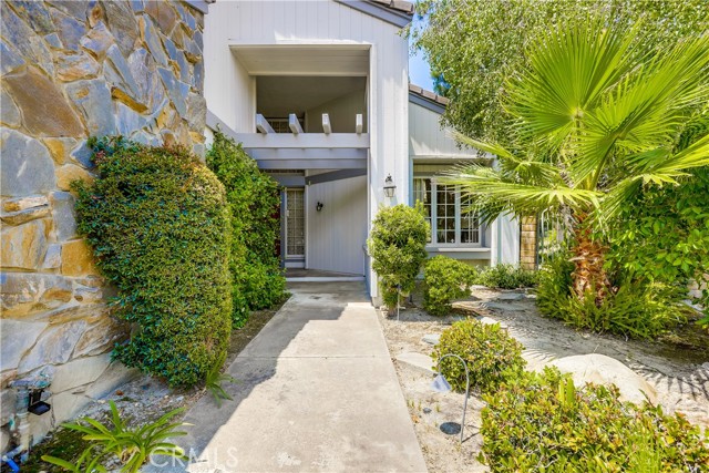 Detail Gallery Image 5 of 63 For 22851 Pocetas, Mission Viejo,  CA 92692 - 5 Beds | 3 Baths