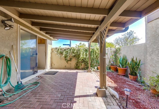 8661 Windsor Circle, La Palma CA: https://media.crmls.org/medias/7d85d9ec-9ac3-4b22-9f1c-297fd044bac7.jpg