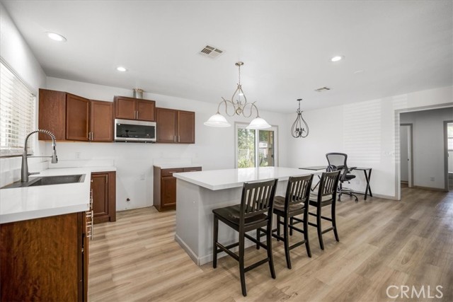 14928 Yucca Avenue, Fontana CA: https://media.crmls.org/medias/7d85e13e-e878-48b0-a4bb-b7cdbcf8f0fd.jpg