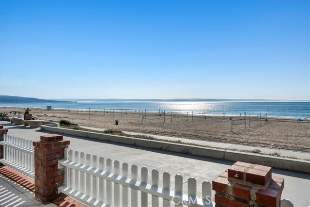 1000 The Strand, Manhattan Beach, California 90266, ,Residential Income,For Sale,The Strand,SB23198422