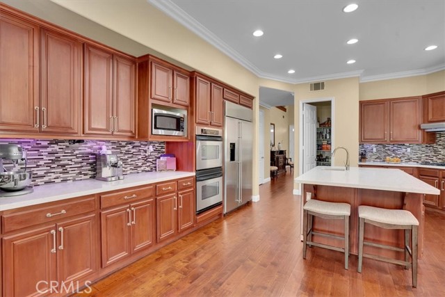 2125 Ridgeview Terrace Drive, Long Beach CA: https://media.crmls.org/medias/7d8764c3-d3d2-4b67-ab40-a8c3043707d7.jpg