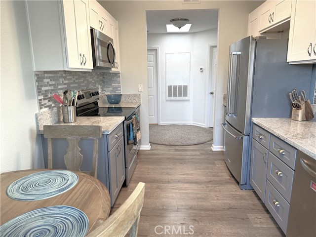 Detail Gallery Image 13 of 50 For 28 Corniche Dr. #J,  Dana Point,  CA 92673 - 2 Beds | 2 Baths