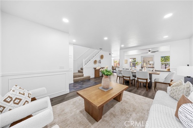 Detail Gallery Image 7 of 47 For 23296 Tulip Ct, Corona,  CA 92883 - 4 Beds | 2/1 Baths