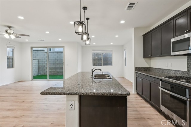 Detail Gallery Image 19 of 51 For 5313 Teramo, Fontana,  CA 92336 - 3 Beds | 2/1 Baths