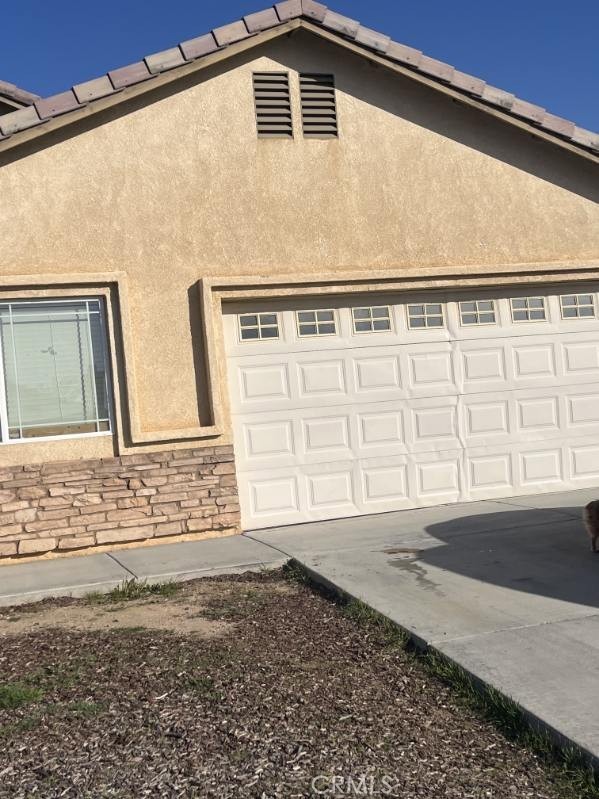 Detail Gallery Image 3 of 10 For 14339 Caroline, Adelanto,  CA 92301 - 5 Beds | 3 Baths