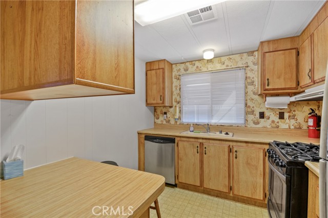 Detail Gallery Image 8 of 22 For 3530 Damien Ave #142,  La Verne,  CA 91750 - 2 Beds | 2 Baths