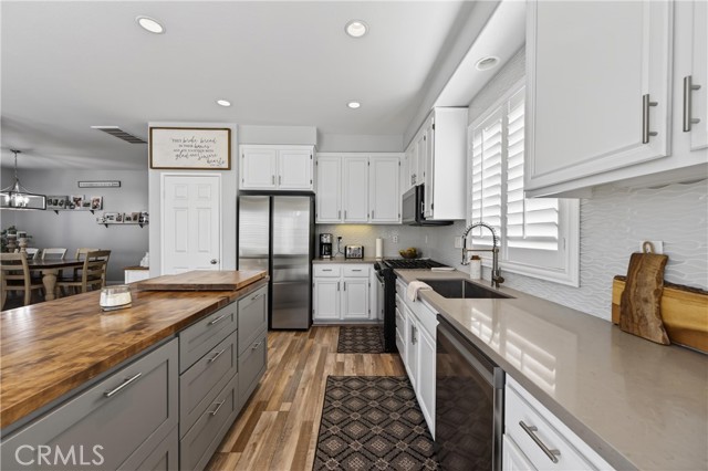 Detail Gallery Image 14 of 49 For 29015 Cantabria Ct, Moreno Valley,  CA 92555 - 4 Beds | 3 Baths