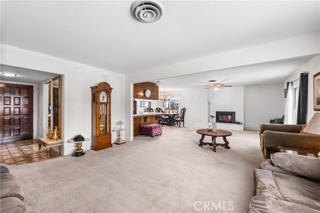 Detail Gallery Image 8 of 43 For 4308 Charter Oaks, Bakersfield,  CA 93309 - 3 Beds | 2 Baths