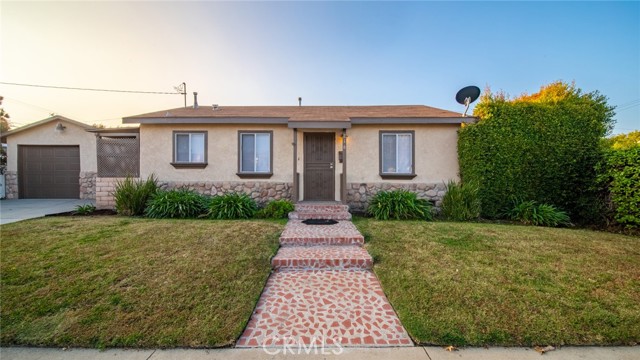 216 W Ada Ave, Glendora, CA 91741