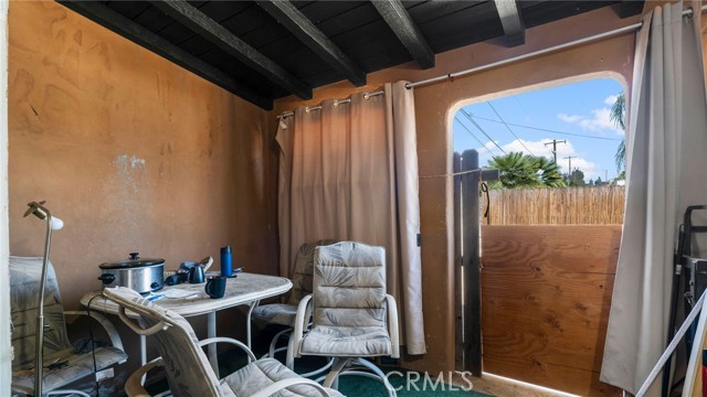 8035 Santa Rita Street, Corona CA: https://media.crmls.org/medias/7d8c1f3c-a352-4d6c-a6b5-c2c24508bdb9.jpg