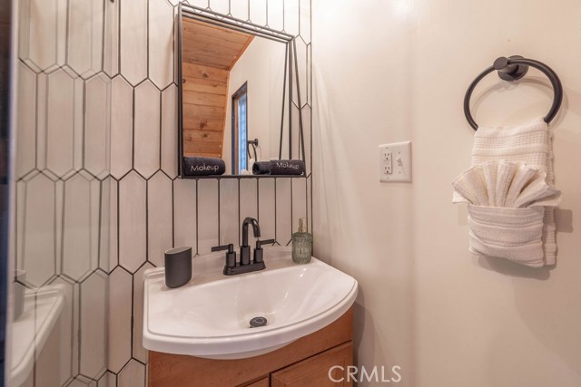 Detail Gallery Image 14 of 29 For 446 Riverside, Sugarloaf,  CA 92386 - 1 Beds | 1 Baths