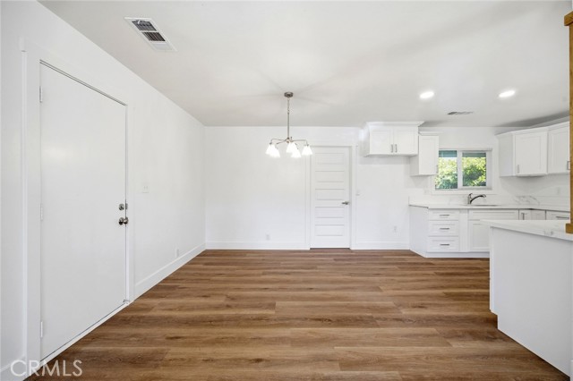 Detail Gallery Image 8 of 27 For 755 H, Parlier,  CA 93648 - 4 Beds | 2 Baths