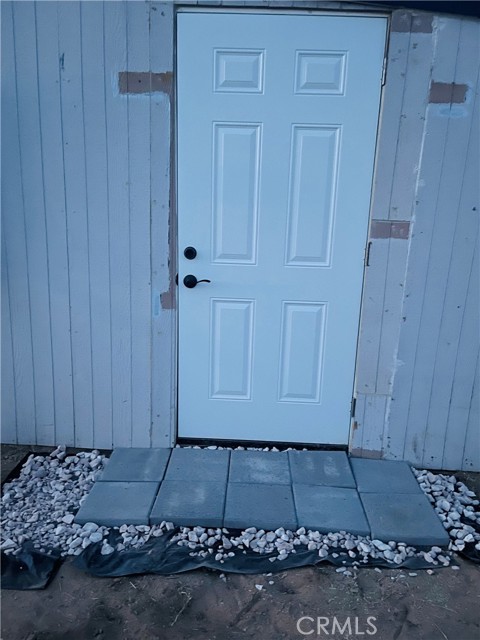 27172 Prospect Street, Boron CA: https://media.crmls.org/medias/7d8d0e82-d929-449a-8ded-4964afcd8e80.jpg