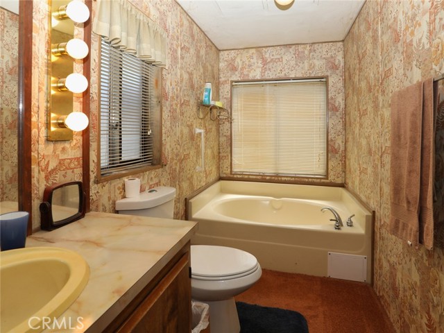 Detail Gallery Image 13 of 31 For 400 Sulphur Bank Dr #94,  Clearlake Oaks,  CA 95423 - 2 Beds | 2 Baths