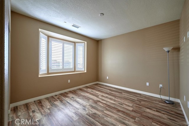 Detail Gallery Image 10 of 35 For 7183 Dayton Ave, Hesperia,  CA 92345 - 3 Beds | 2/1 Baths
