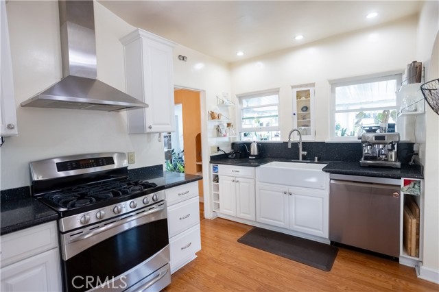 Detail Gallery Image 11 of 25 For 1308 N Baker St, Santa Ana,  CA 92706 - 2 Beds | 1 Baths