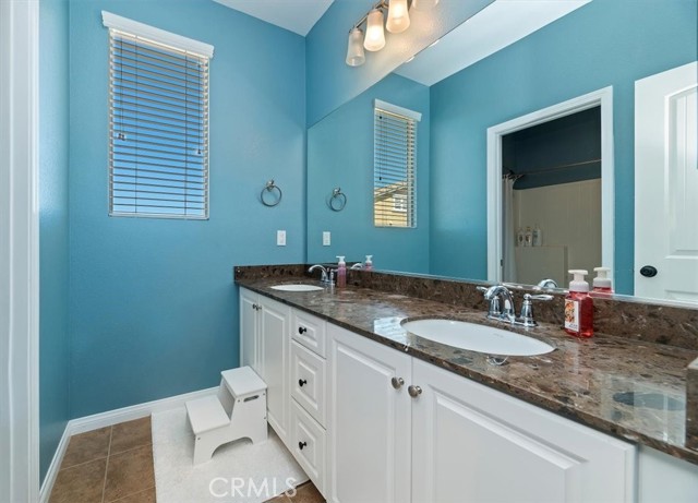 Detail Gallery Image 28 of 65 For 30829 Oak Knoll Dr., Menifee,  CA 92584 - 5 Beds | 4 Baths