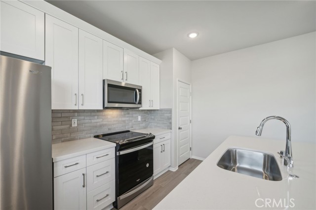 Detail Gallery Image 1 of 1 For 2060 Bergamot St, Redlands,  CA 92374 - 3 Beds | 2/1 Baths