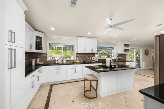 Detail Gallery Image 10 of 38 For 2227 Gardi St, Bradbury,  CA 91008 - 6 Beds | 4/1 Baths