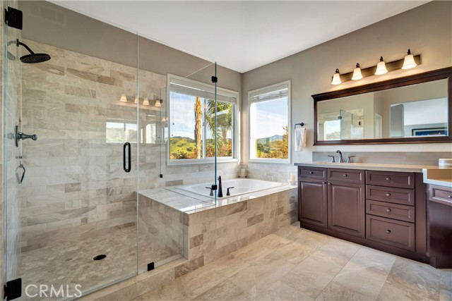 Detail Gallery Image 18 of 39 For 3980 Leighton Point Rd., Calabasas,  CA 91301 - 5 Beds | 4/1 Baths