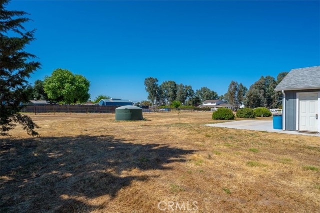 Detail Gallery Image 29 of 33 For 5640 Whispering Oak Way, Paso Robles,  CA 93446 - 4 Beds | 3 Baths