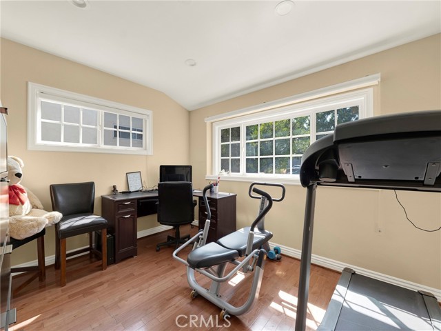 Detail Gallery Image 18 of 23 For 5310 Nestle Ave, Tarzana,  CA 91356 - 3 Beds | 2 Baths