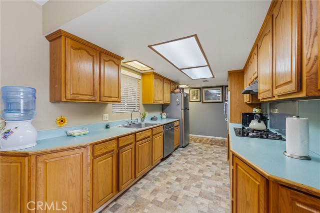 Detail Gallery Image 20 of 46 For 147 Myrtlewood, Calimesa,  CA 92320 - 4 Beds | 2 Baths