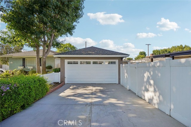 10004 Cole Road, Whittier, California 90603, 3 Bedrooms Bedrooms, ,2 BathroomsBathrooms,Single Family Residence,For Sale,Cole,CV24178611