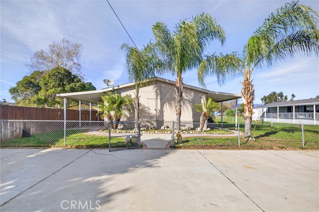 Detail Gallery Image 2 of 43 For 1067 Stevenson a & B,  Colton,  CA 92324 - 6 Beds | 4 Baths