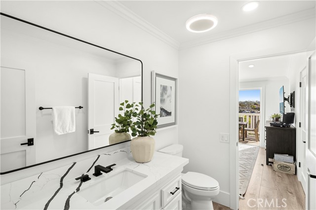 Detail Gallery Image 22 of 37 For 990 Bayside Cove #609,  Newport Beach,  CA 92660 - 3 Beds | 2 Baths