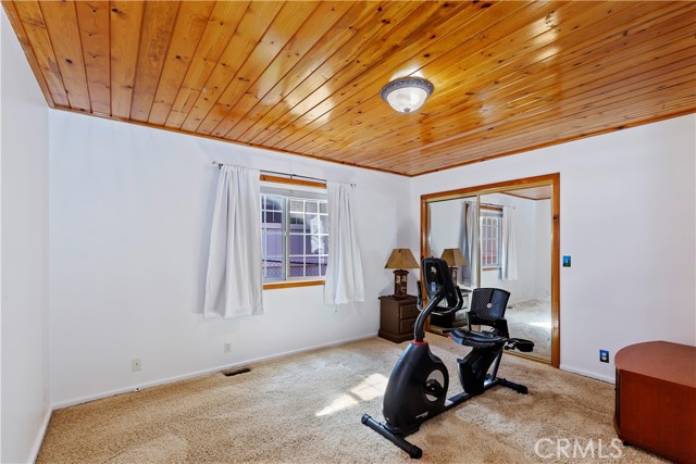 Detail Gallery Image 18 of 40 For 199 Pinecrest Dr, Big Bear Lake,  CA 92315 - 5 Beds | 4 Baths