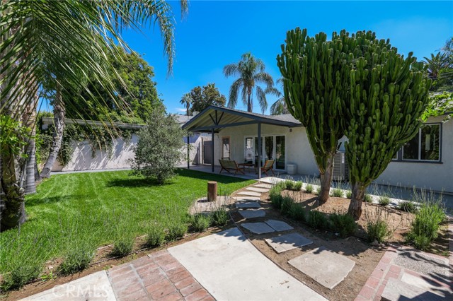 1393 Navarro Avenue, Pasadena CA: https://media.crmls.org/medias/7d947552-7dd4-4cd6-94d5-1ed0a8871cc9.jpg