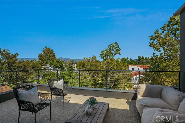 4219 Costello Avenue, Sherman Oaks CA: https://media.crmls.org/medias/7d952ace-7f7e-44a8-a802-b17a604e2bc0.jpg
