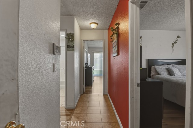 Detail Gallery Image 14 of 23 For 13886 San Gorgonio, Victorville,  CA 92392 - 2 Beds | 2 Baths