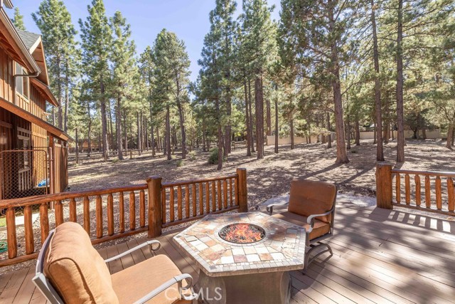 625 Cedar Glen Drive, Big Bear City CA: https://media.crmls.org/medias/7d957ba8-c02d-4263-a1f5-f74d86deaeab.jpg