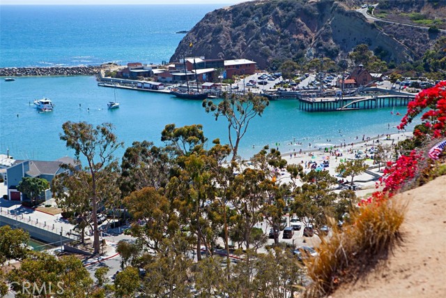 26925 Calle Dolores, Dana Point CA: https://media.crmls.org/medias/7d95bc8a-43d4-455e-b2b6-bcc8c1c0f8e6.jpg