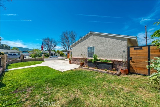 Detail Gallery Image 24 of 29 For 2041 Lupin St, Simi Valley,  CA 93065 - 3 Beds | 2 Baths