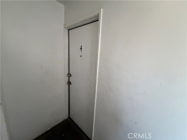 Detail Gallery Image 3 of 12 For 8529 Oleander Ave #4,  Fontana,  CA 92335 - 2 Beds | 1 Baths