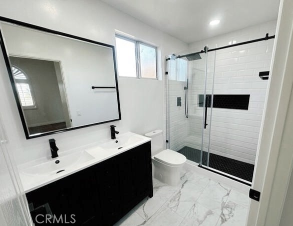Detail Gallery Image 15 of 27 For 10535 Myrtle St, Downey,  CA 90241 - 6 Beds | 6 Baths