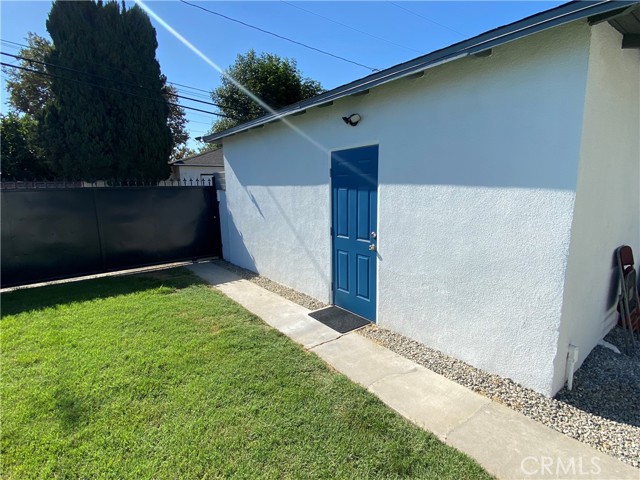 10523 Memphis Avenue, Whittier CA: https://media.crmls.org/medias/7d9785f5-b0e9-443b-af87-ce7b5d93fb4b.jpg